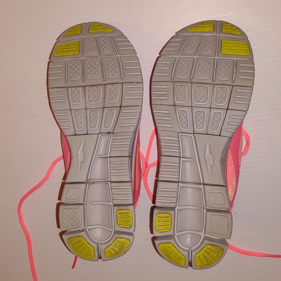 Pink/Salmon Used๐ฃ AVIA Memory Foam Fashion Sneakers Used Flex Sole Color change - Picture 5 of 13